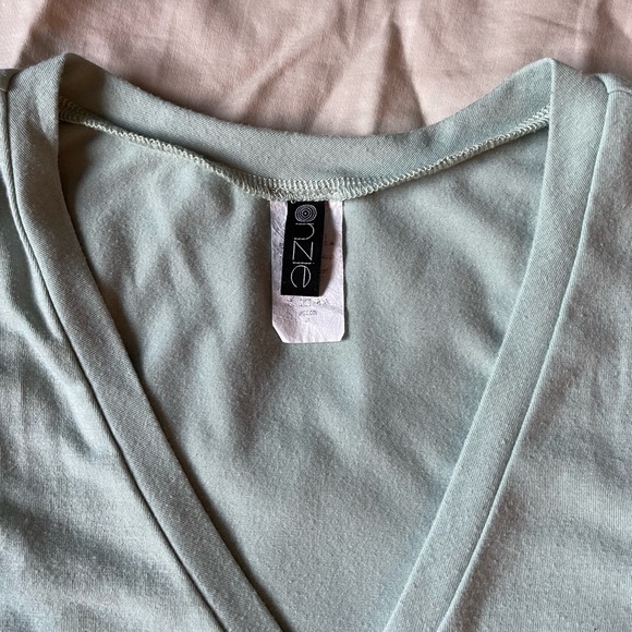 Onzie Tank Top - Picture 6 of 6